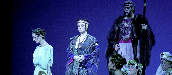 Paul-Émile Fourny met en scène Norma de Vincenzo Bellini à Montpellier